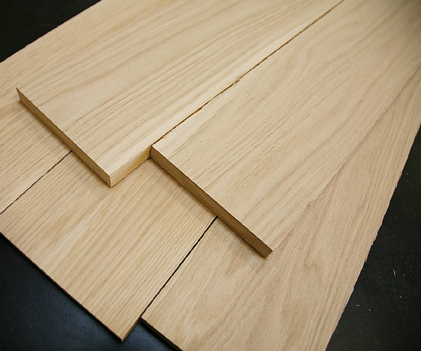 Bàn ghế ăn gỗ - Quá trình sản xuất hoàn chỉnh tạo ra sản phẩm chất lượng Gỗ-sồi